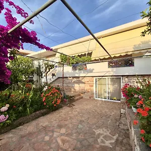 Appartamento - Spacious Garden And Balcony 5 Min To & Center, Ksamil