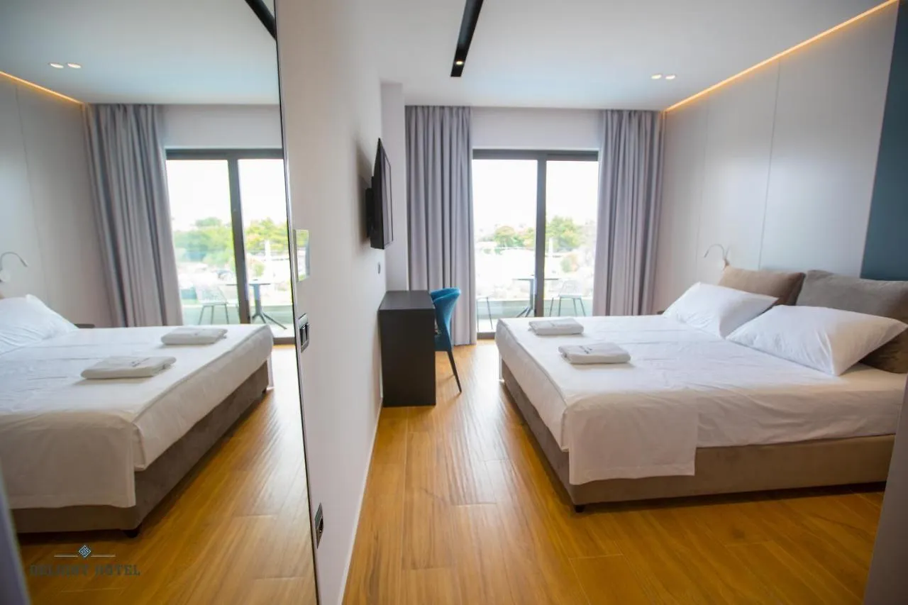 Delight Hotel Εξαμίλιο
